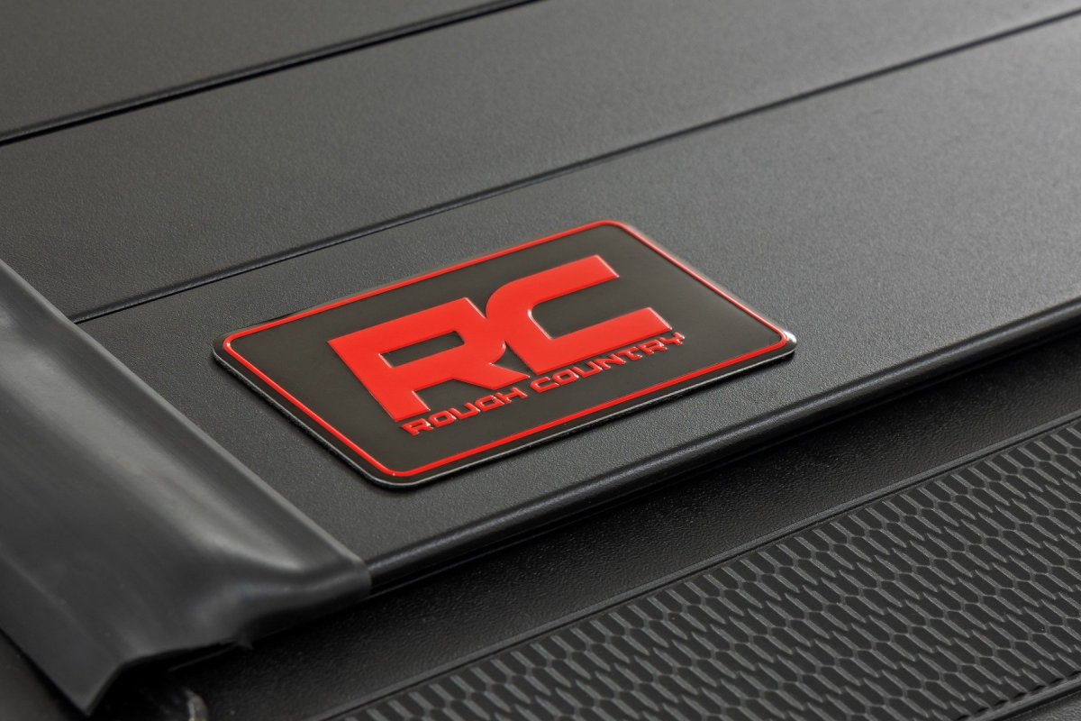 Toyota Tacoma Hard Roll Up Bed Cover - Rough Country - Sleek Flush, Low-Profile Design - Matte black - '24-'26